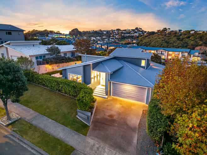 11 Te Puia Drive, Aotea