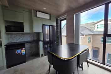 4/92D Manukau Road, Epsom