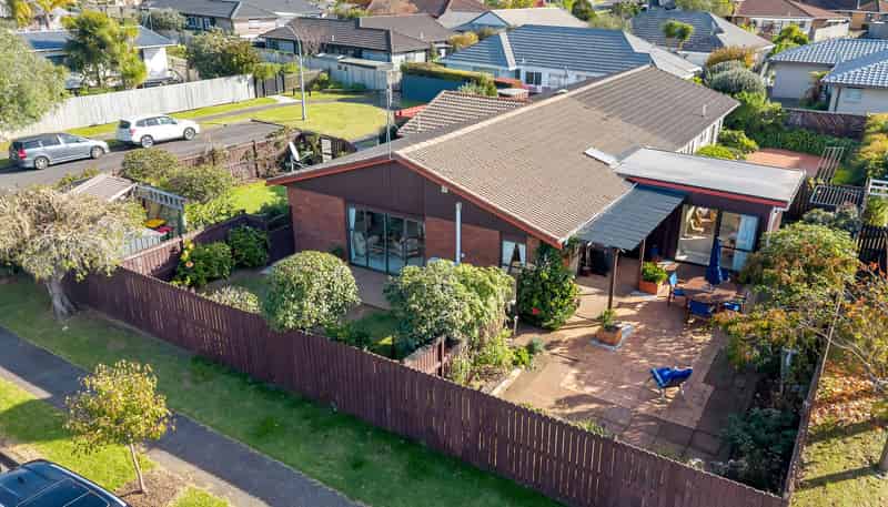 2/2 Mark Edward Drive, Half Moon Bay