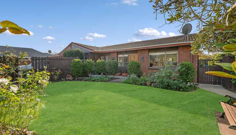 2 Mark Edward Drive, Half Moon Bay