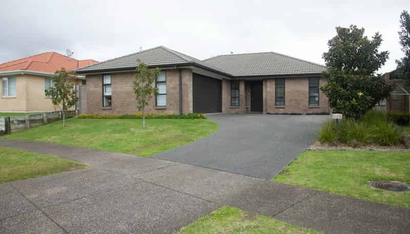 7 Tarn Close, Pyes Pa