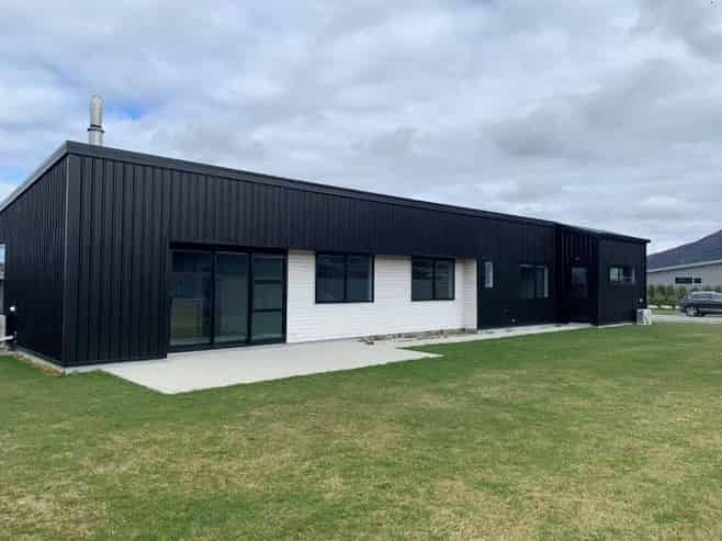 4 Isthmus Place, Lake Hawea