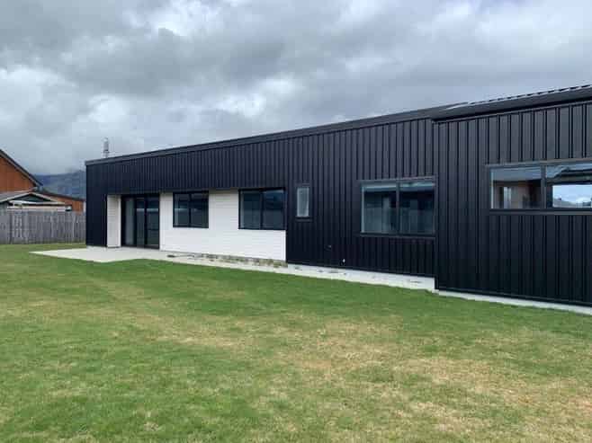 4 Isthmus Place, Lake Hawea