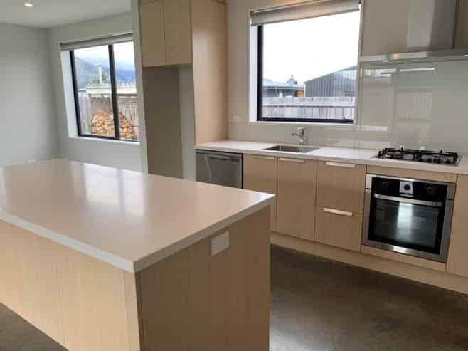 4 Isthmus Place, Lake Hawea