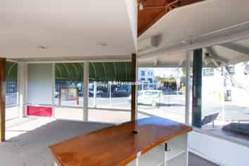 Boutique Retail Opportunity - Mairangi Bay 