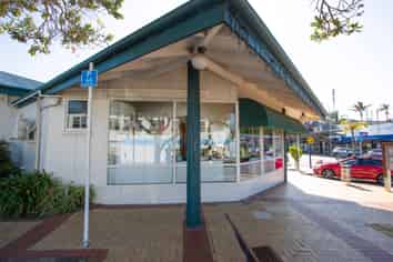 Boutique Retail Opportunity - Mairangi Bay 
