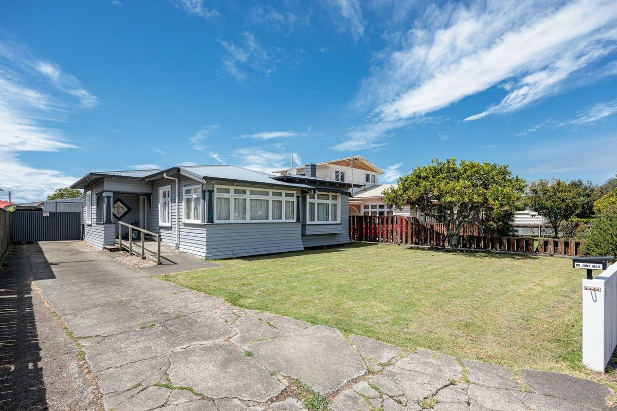 Spacious character filled 3 bedroom home., Marewa
