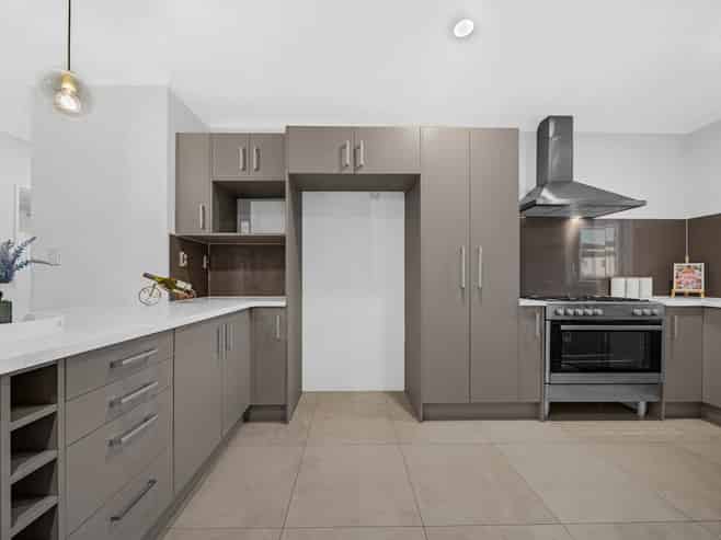 28  Arranmore Drive, Flat Bush