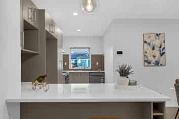 28  Arranmore Drive, Flat Bush