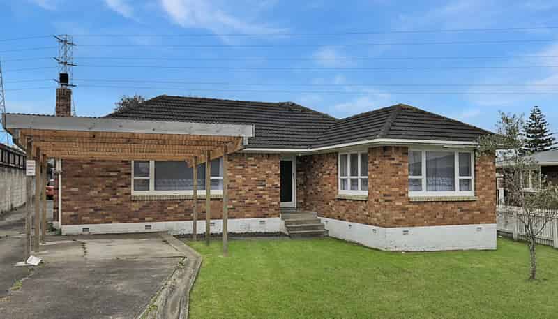 1/2 Vera Road, Te Atatu South