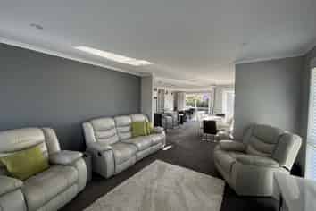 38 Berryfield Drive, Richmond