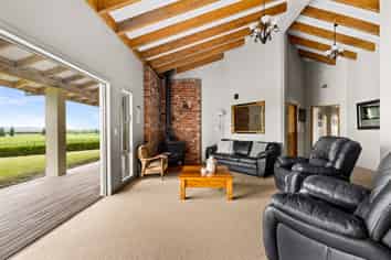 15C Omarunui Road, Waiohiki