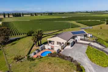 15C Omarunui Road, Waiohiki