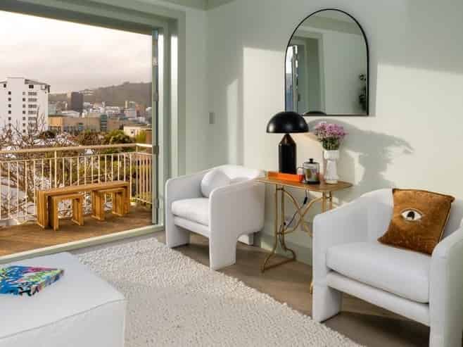 2/9A Hawker Street, Mount Victoria