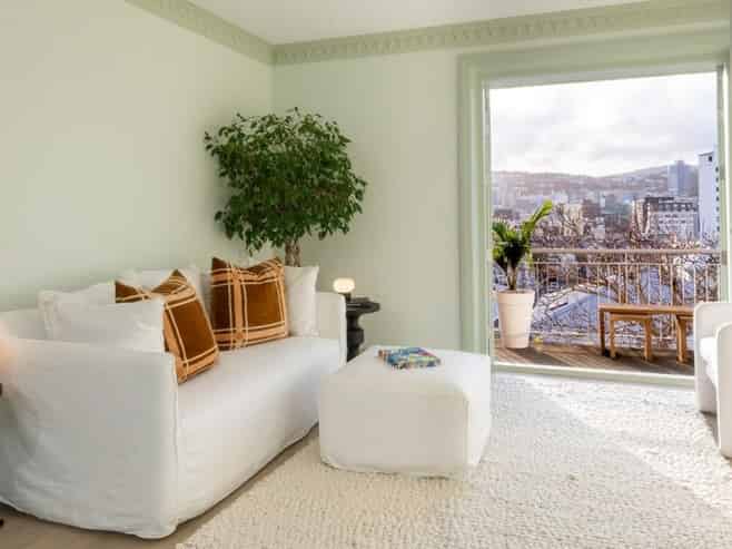 2/9A Hawker Street, Mount Victoria