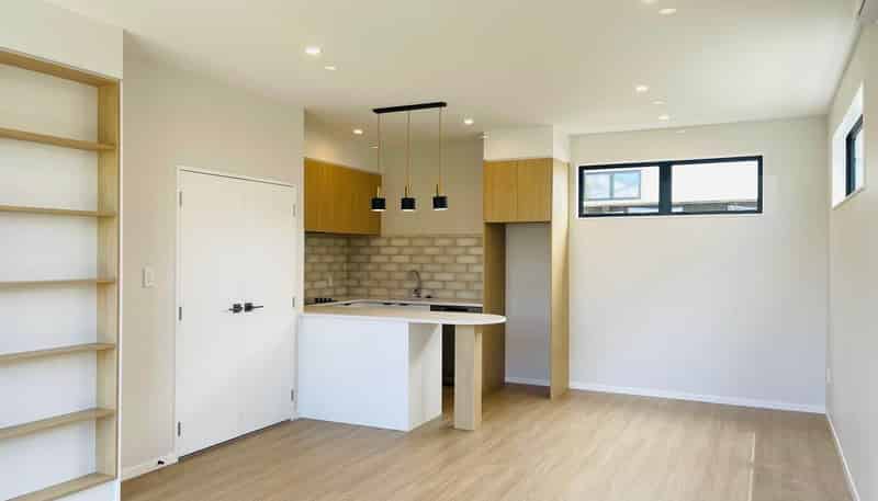 2/123 Barrack Road, Mount Wellington