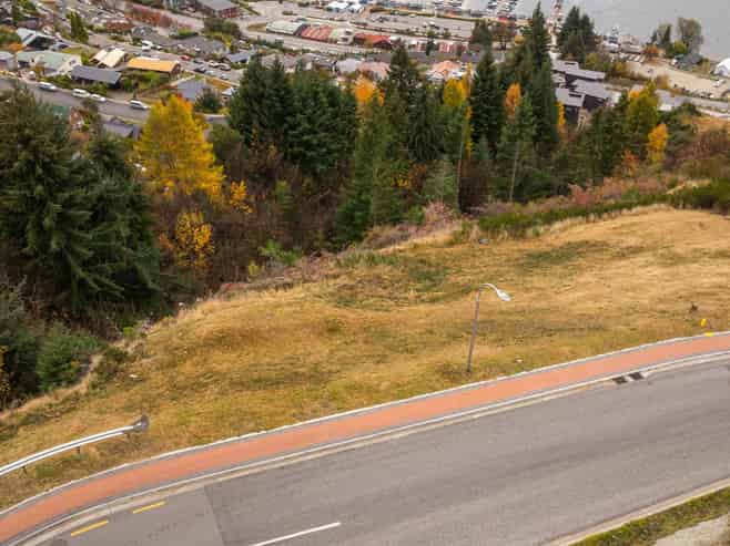 44 Angelo Drive, Queenstown Hill