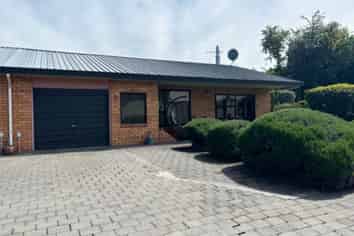 4D Old Bridge Road, Alexandra