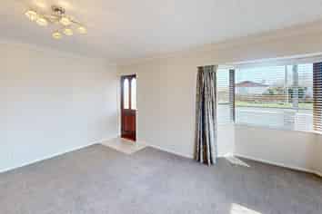 24 Devon Road, Springvale
