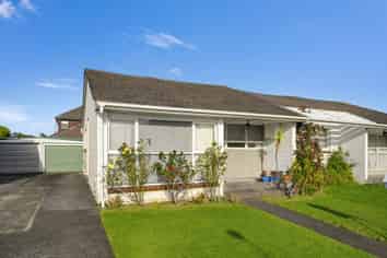 15 Amberley Grove, Lower Hutt