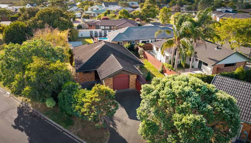 26 Settlers Grove, Orewa