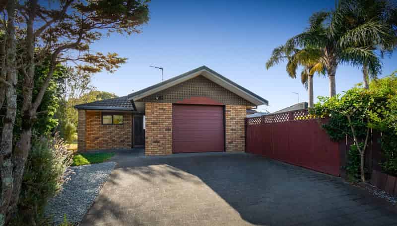 26 Settlers Grove, Orewa