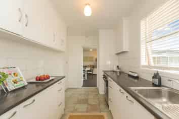 1/1 Harvey Place, Saint Heliers