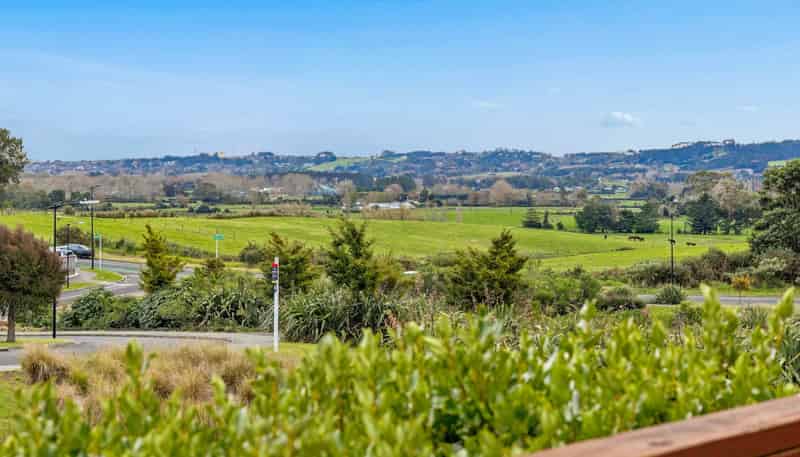 7 Kapuarangi Lane, Papakura