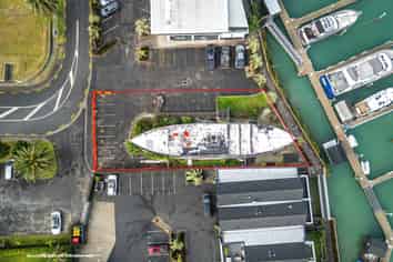 10 The Marina, Tairua