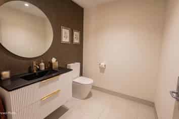 FOR SALE: Turnkey Elegance & Maximum Exposure