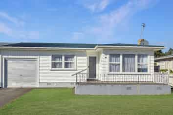 42 Rugby Street, Levin