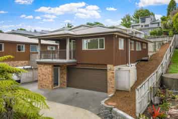 52b D'Oyly Drive, Stanmore Bay