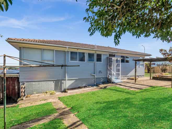 238 Browns Road, Clendon Park