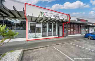 RETAIL SHOP WITHIN VIBRANT ROSEDALE COMPLEX

