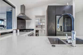 5 Boyce Cres, Cambridge
