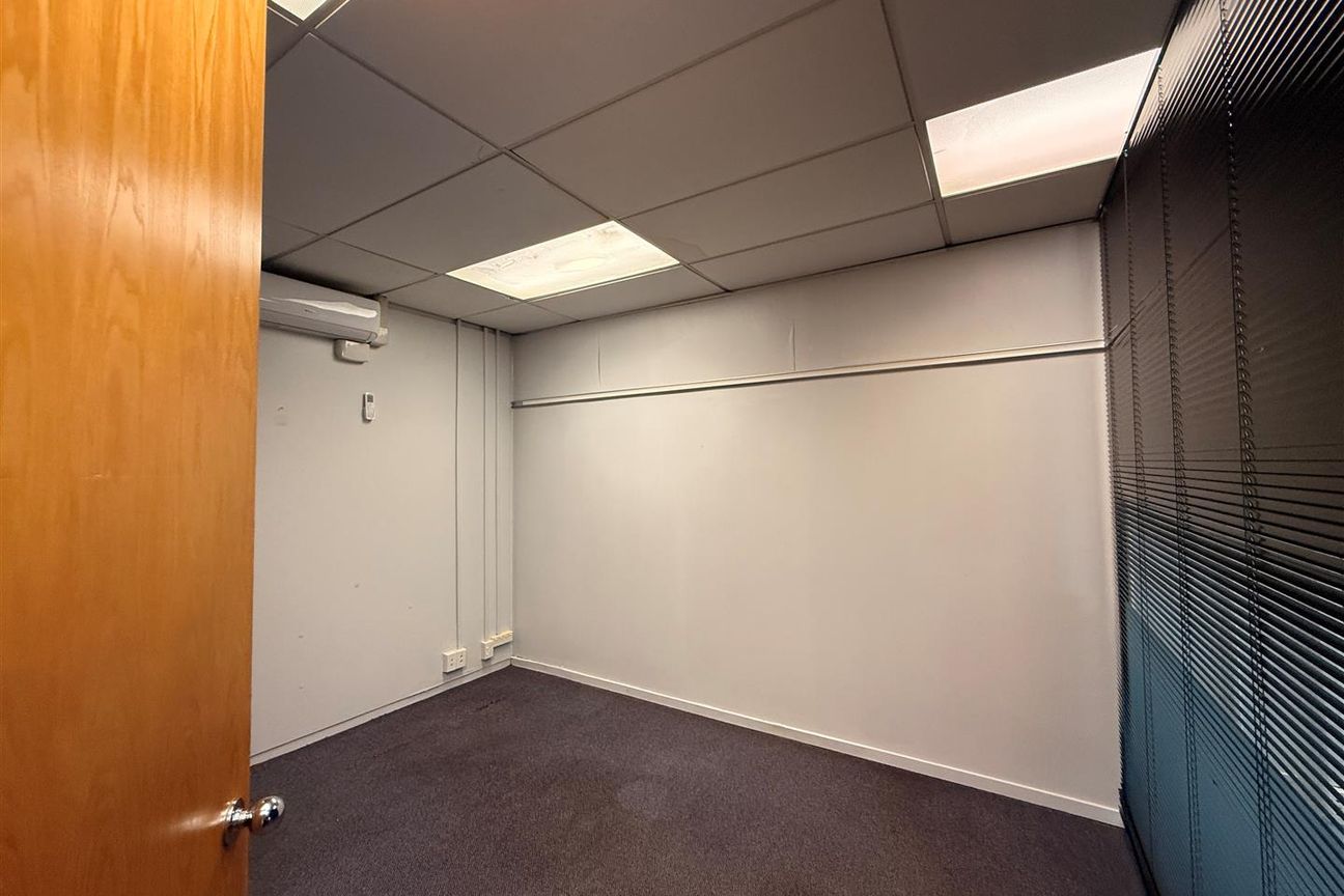 Convenient Ellerslie Office Space – pohled 6