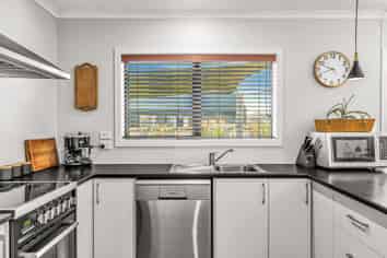 16A De Lautour Road, Inner Kaiti