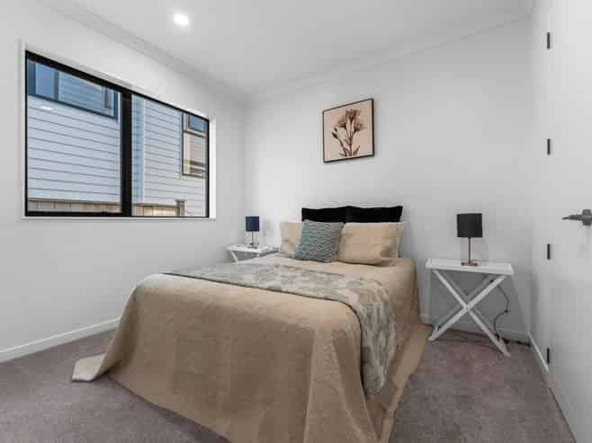 130 McQuoids Road, Flat Bush