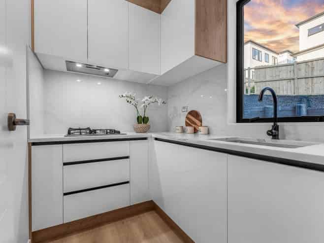130 McQuoids Road, Flat Bush