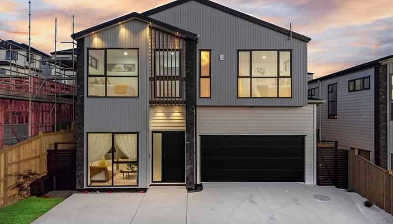 130 McQuoids Road, Flat Bush