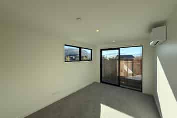 10A Rowe Drive, Hanleys Farm, Jacks Point