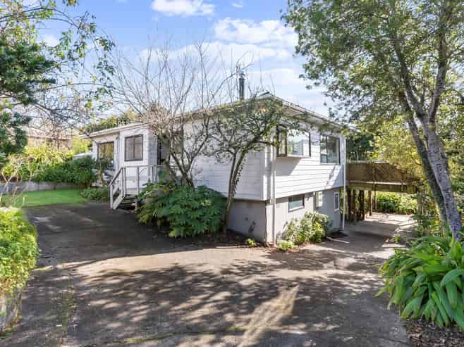 1/6 Surat Place, Glen Eden