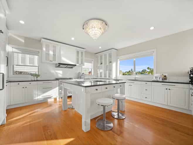 21  Inverary Avenue, Epsom