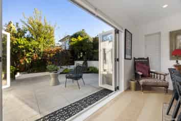90B Ireland Road, Panmure