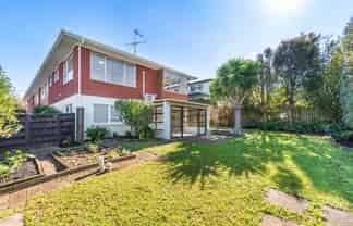 2/30 St Vincent Avenue, Remuera