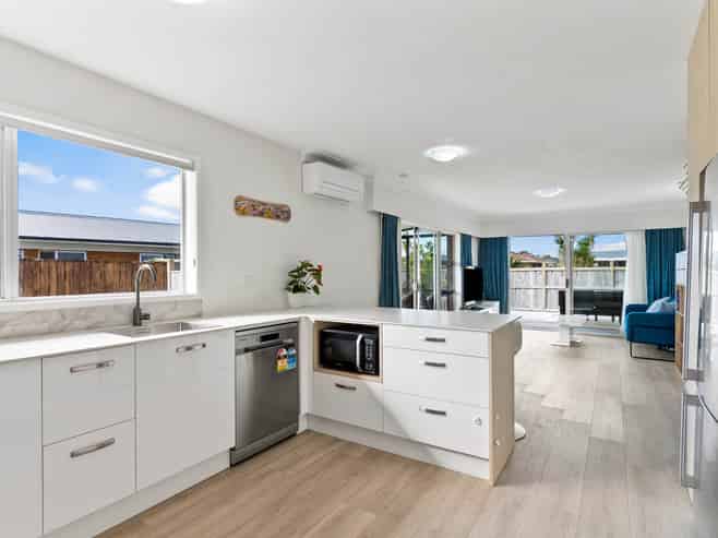 1/105 Florence Avenue, Orewa