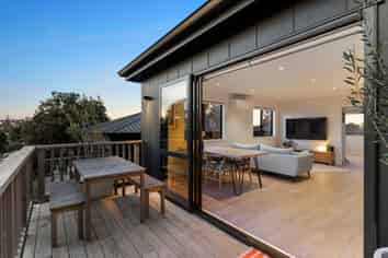 58b Bay Street, Red Beach