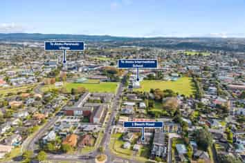 1 Beach Road, Te Atatu Peninsula