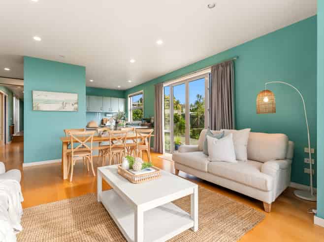 17 Deerness Crescent, Algies Bay