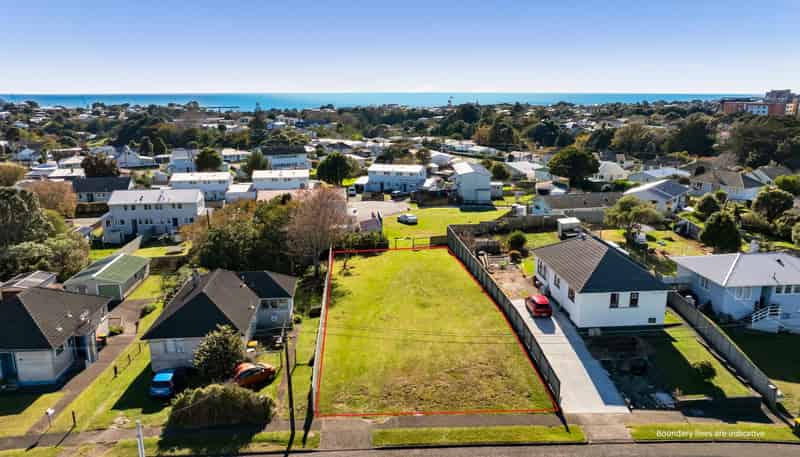 11 Banks Street, Marfell